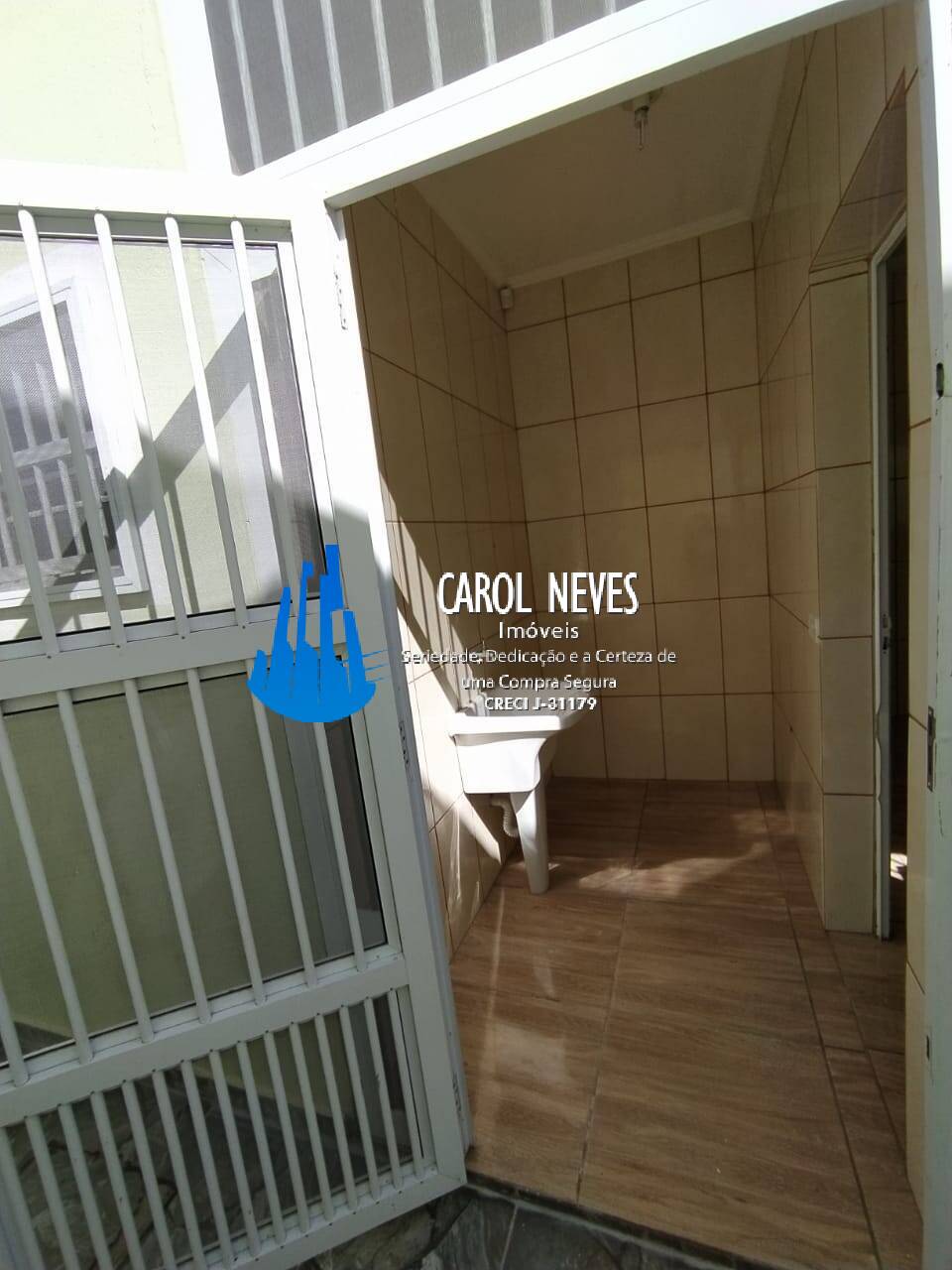 Casa à venda com 2 quartos, 68m² - Foto 11