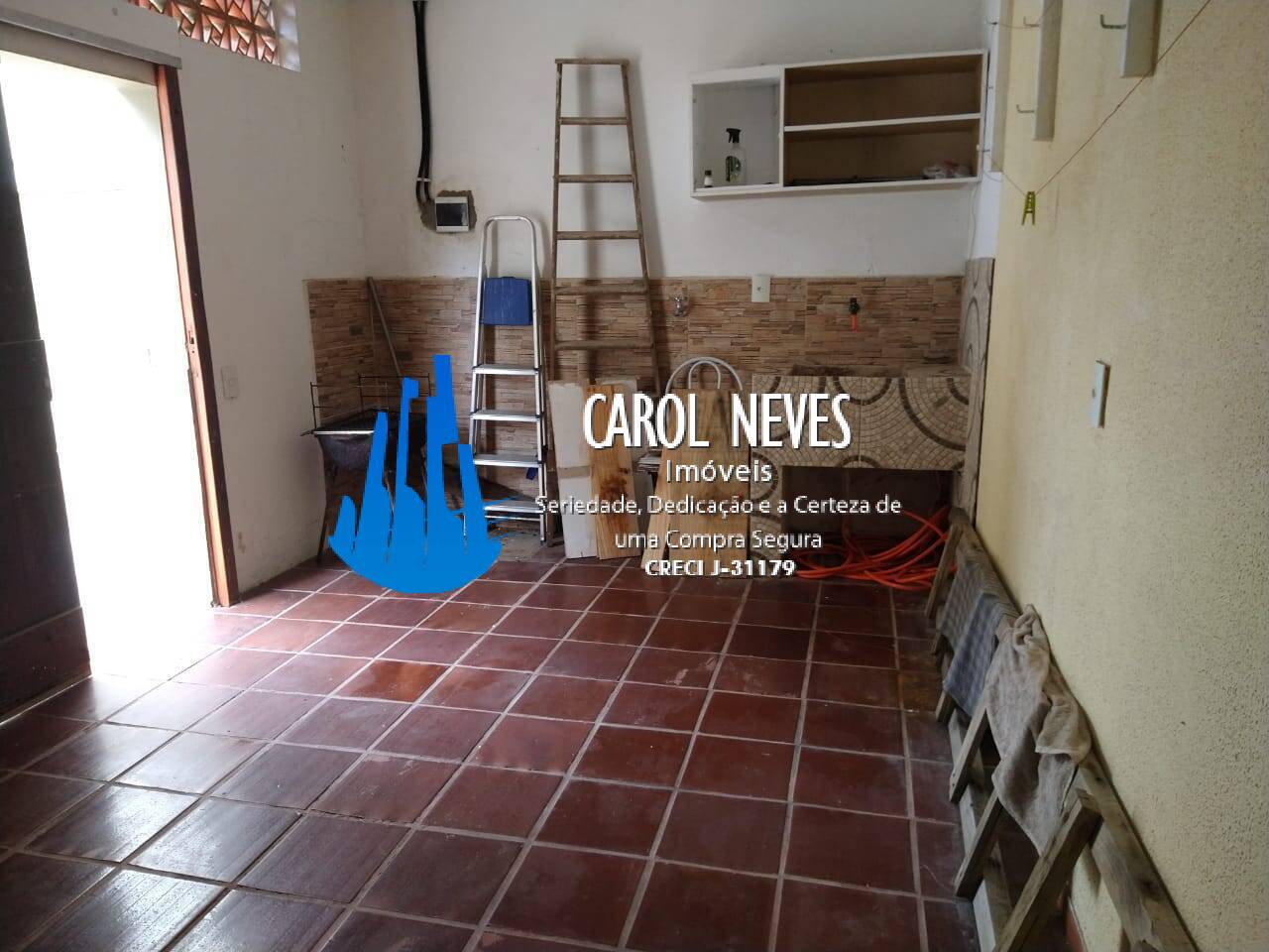 Casa à venda com 2 quartos, 150m² - Foto 11