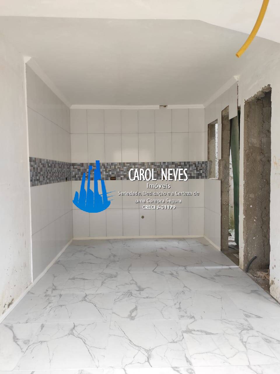 Casa à venda com 2 quartos, 65m² - Foto 11