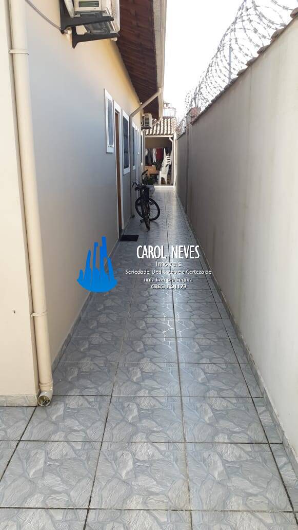 Casa à venda com 2 quartos, 60m² - Foto 5