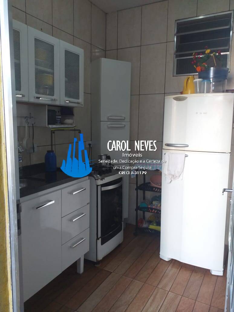 Casa à venda com 3 quartos, 70m² - Foto 9