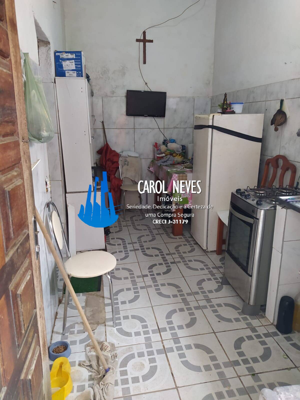 Casa à venda com 2 quartos, 70m² - Foto 4