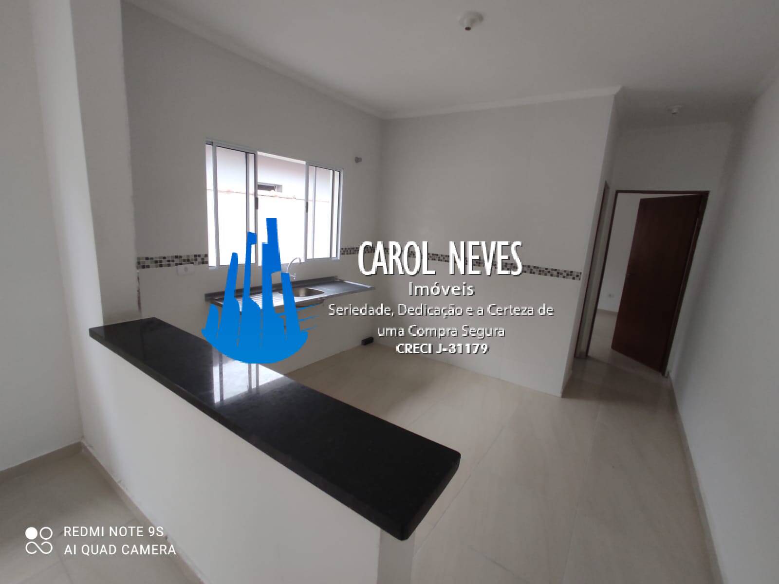 Casa à venda com 2 quartos, 70m² - Foto 13