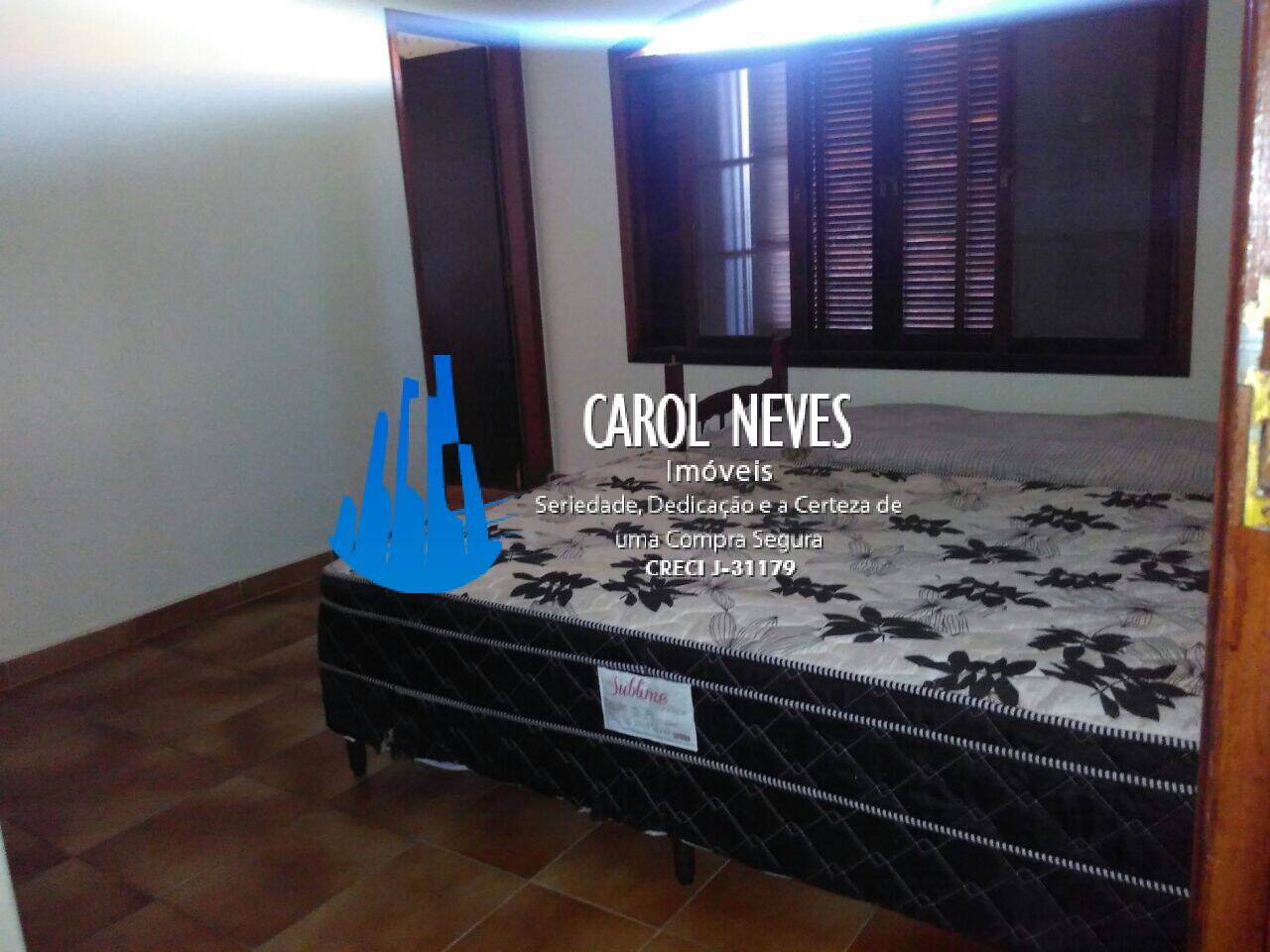 Casa à venda com 4 quartos, 100m² - Foto 11