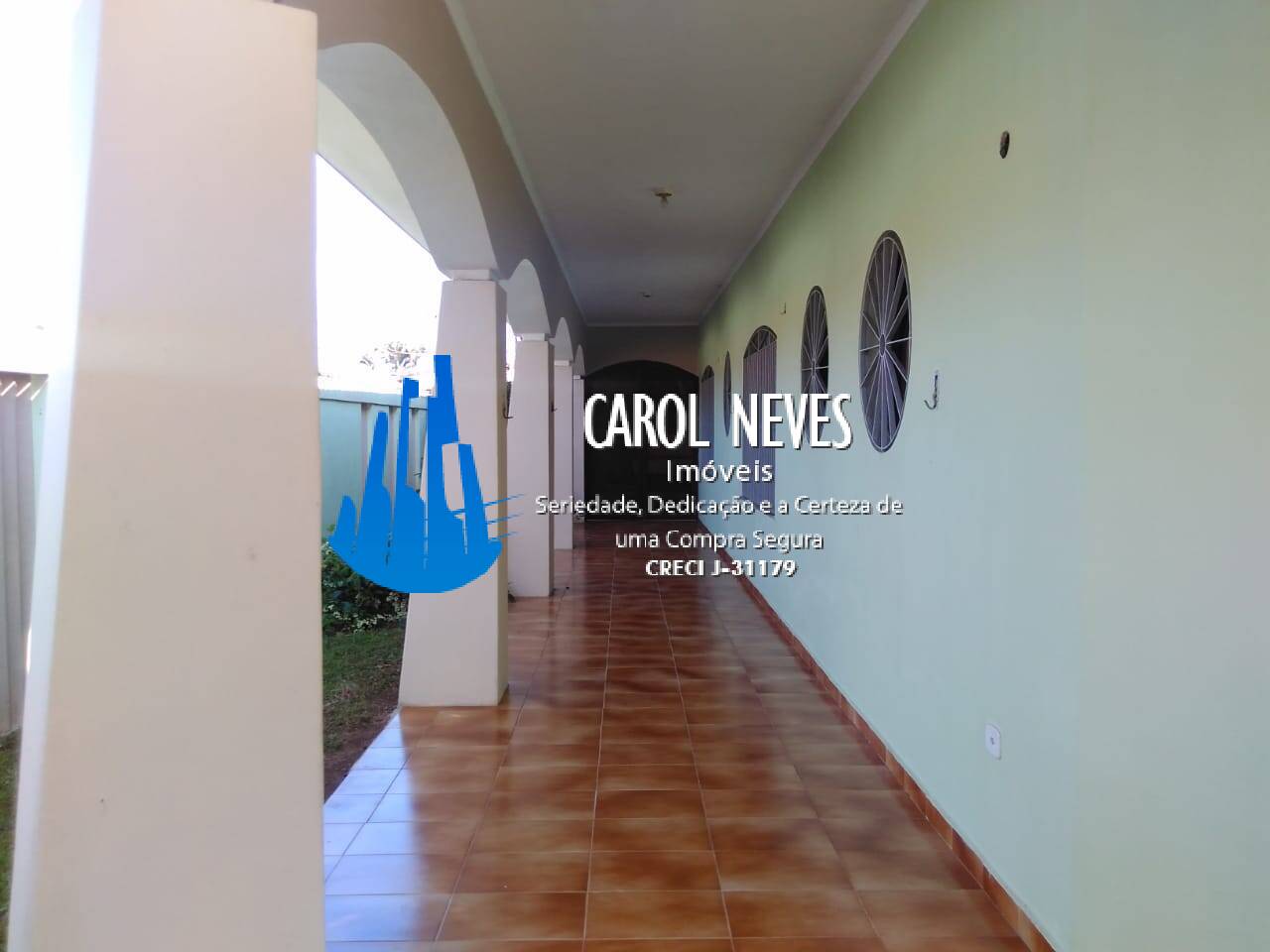 Casa à venda com 4 quartos, 100m² - Foto 3