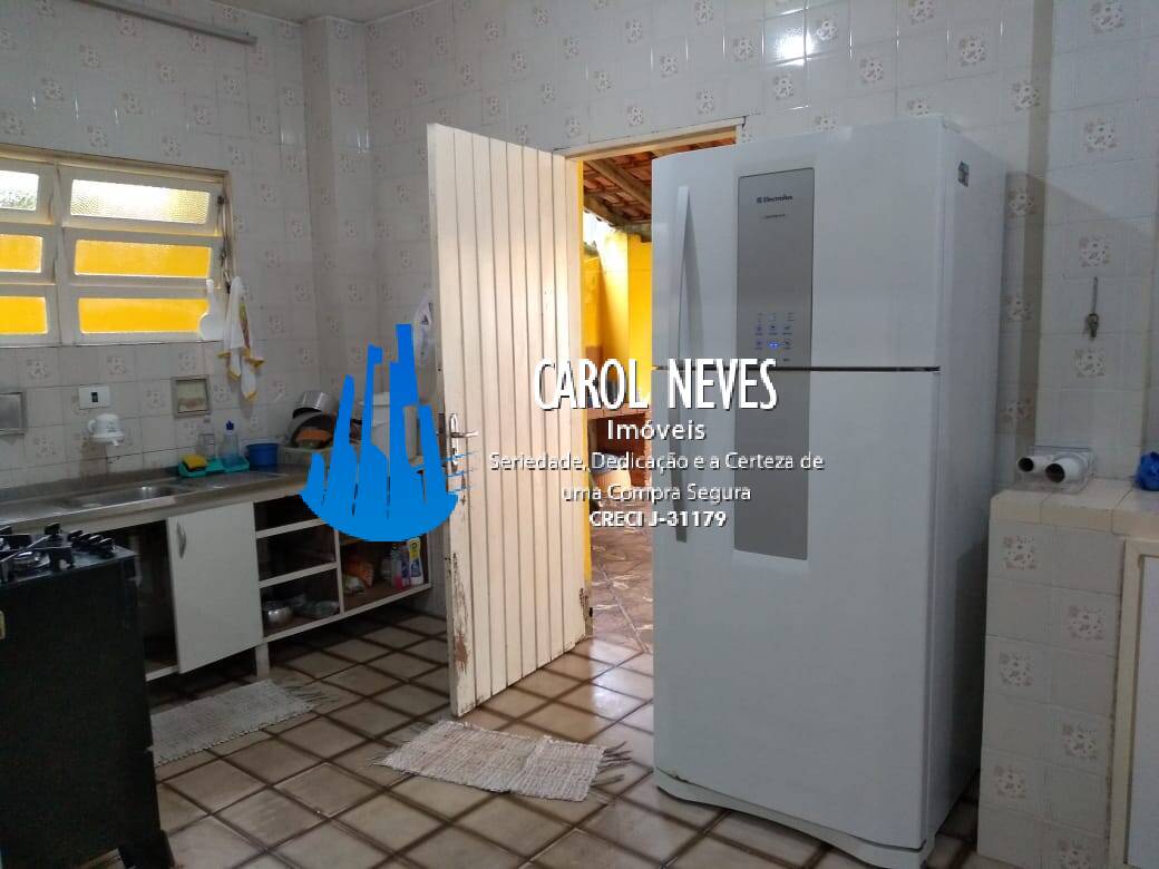 Casa à venda com 5 quartos, 180m² - Foto 9