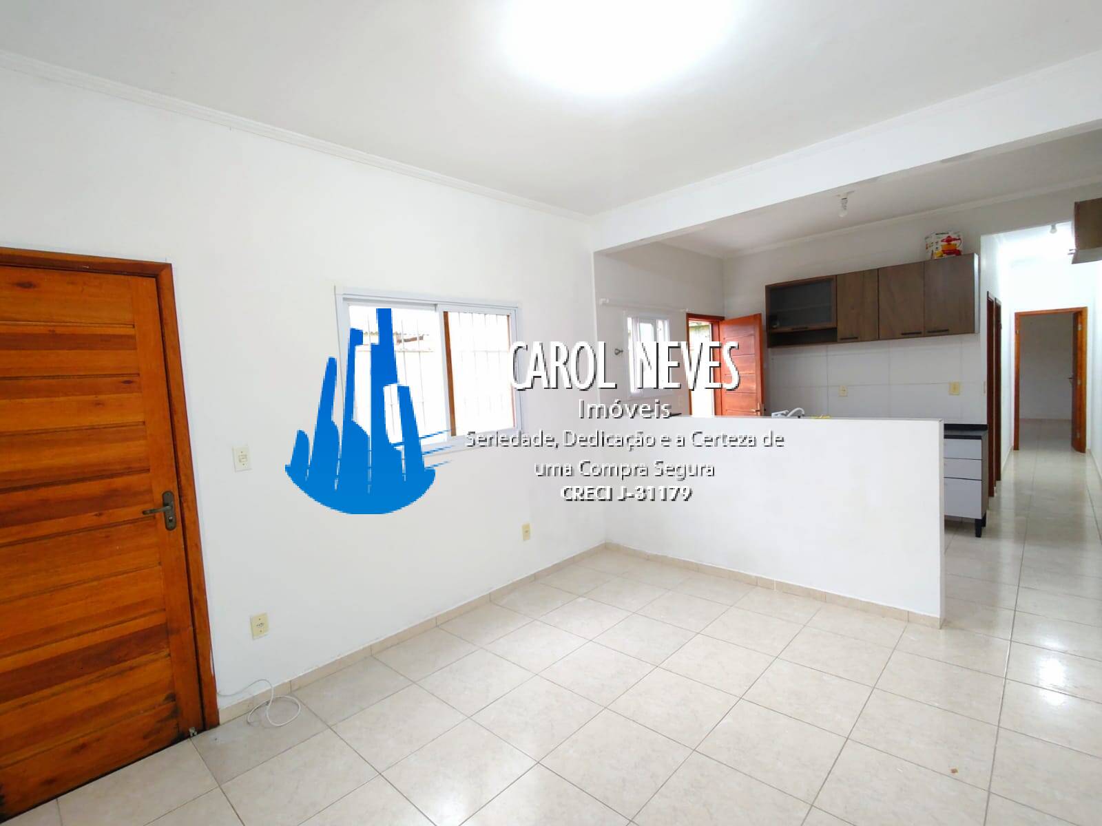 Casa à venda com 2 quartos, 60m² - Foto 3