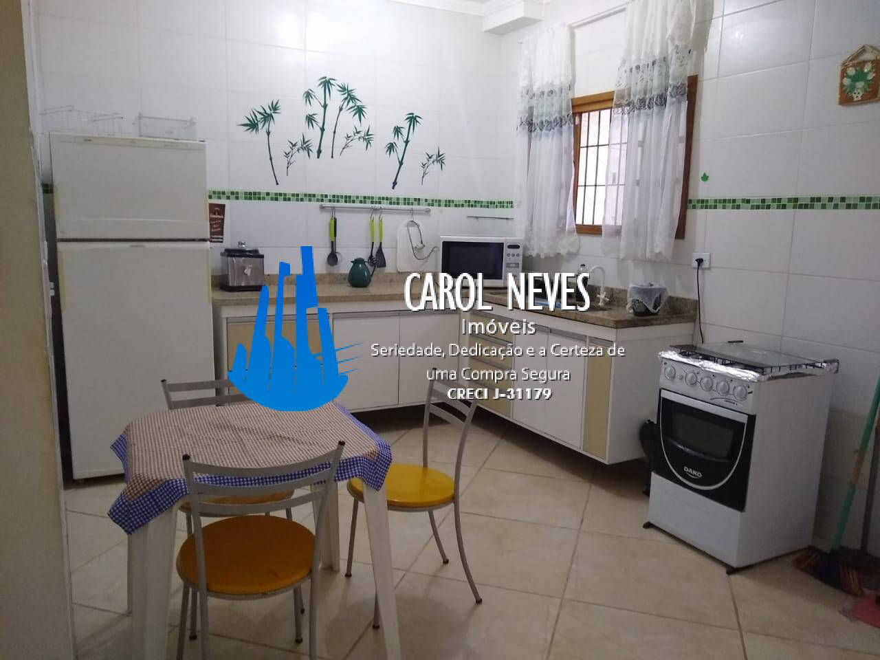 Casa à venda com 2 quartos, 81m² - Foto 11