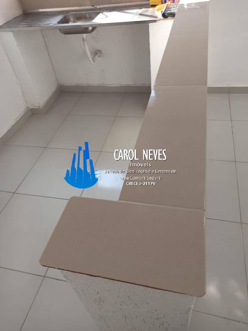 Casa para alugar com 2 quartos, 40m² - Foto 4