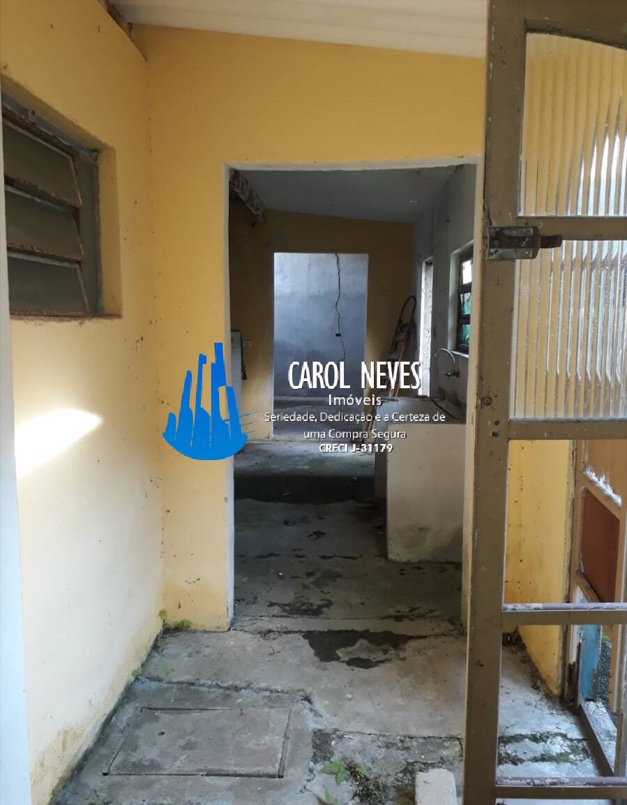 Casa à venda com 3 quartos, 90m² - Foto 4