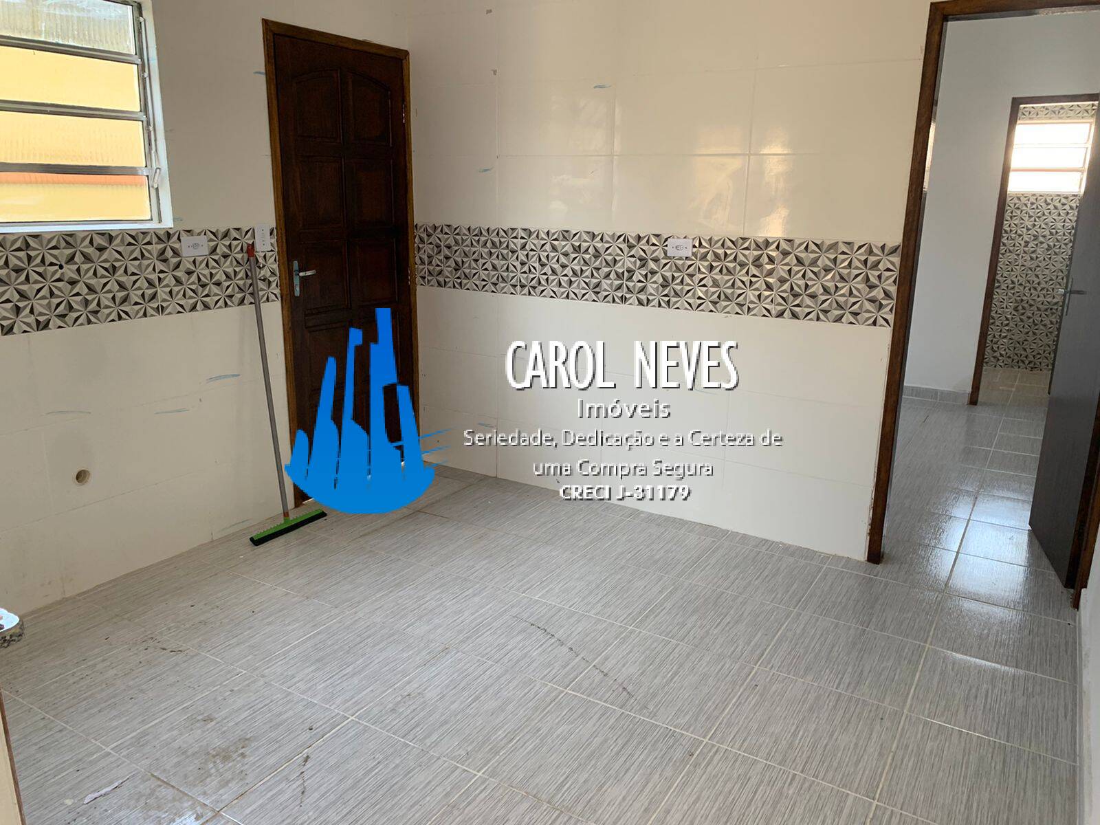 Casa à venda com 2 quartos, 60m² - Foto 8