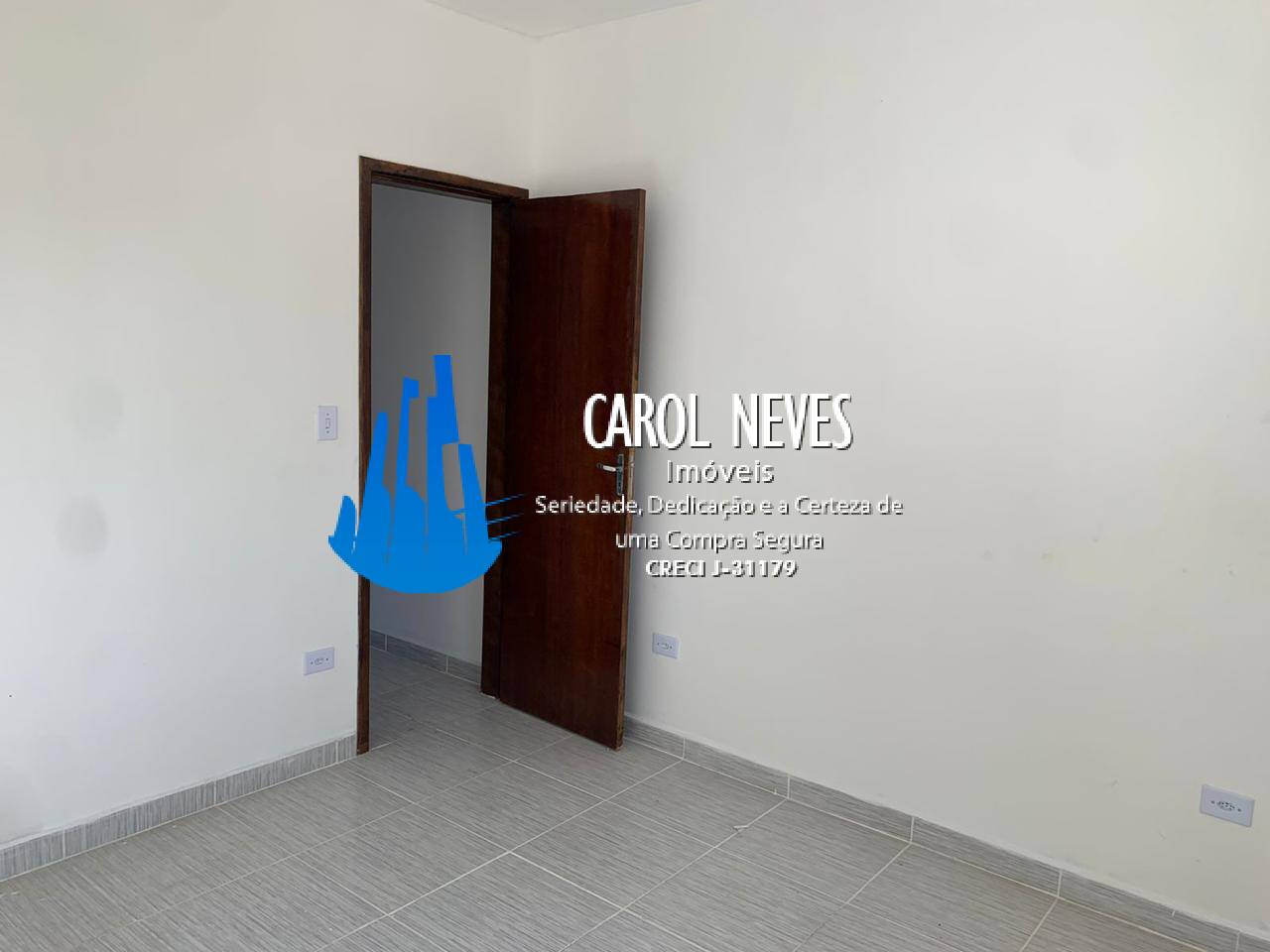 Casa à venda com 2 quartos, 60m² - Foto 13