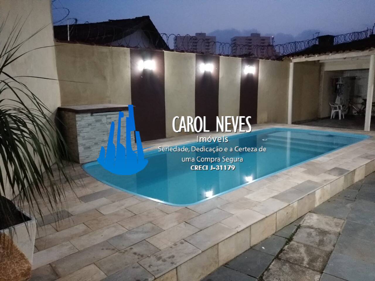 Casa à venda com 3 quartos, 206m² - Foto 6