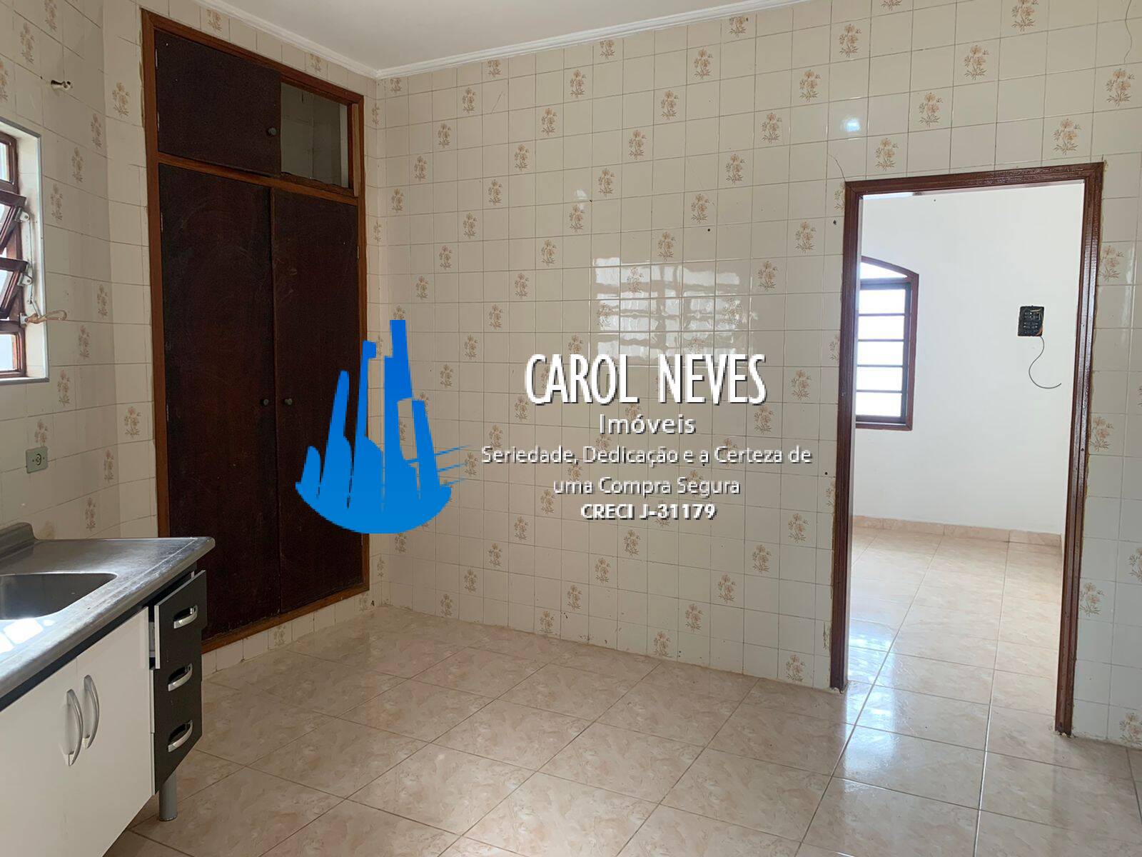 Casa à venda com 2 quartos, 90m² - Foto 11