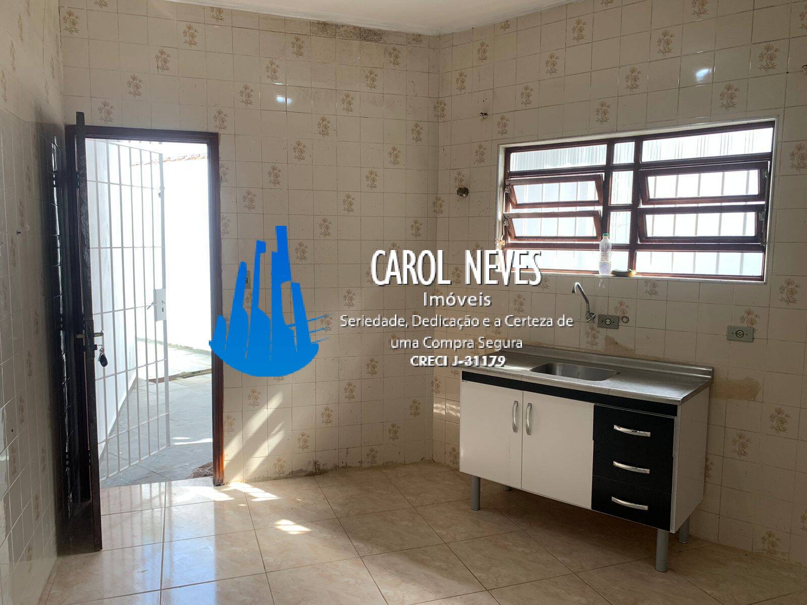 Casa à venda com 2 quartos, 90m² - Foto 12