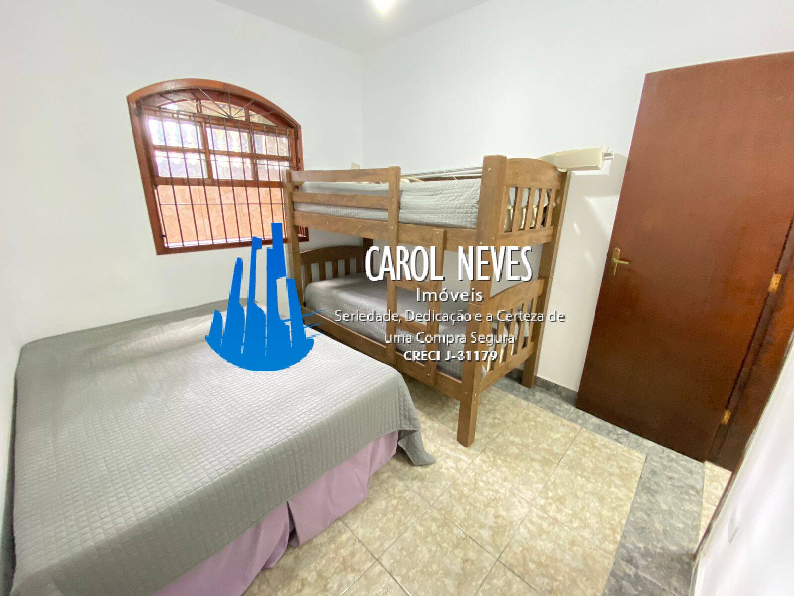 Casa à venda com 2 quartos, 61m² - Foto 13