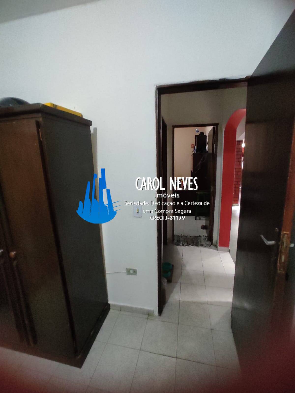 Casa à venda com 4 quartos, 240m² - Foto 10