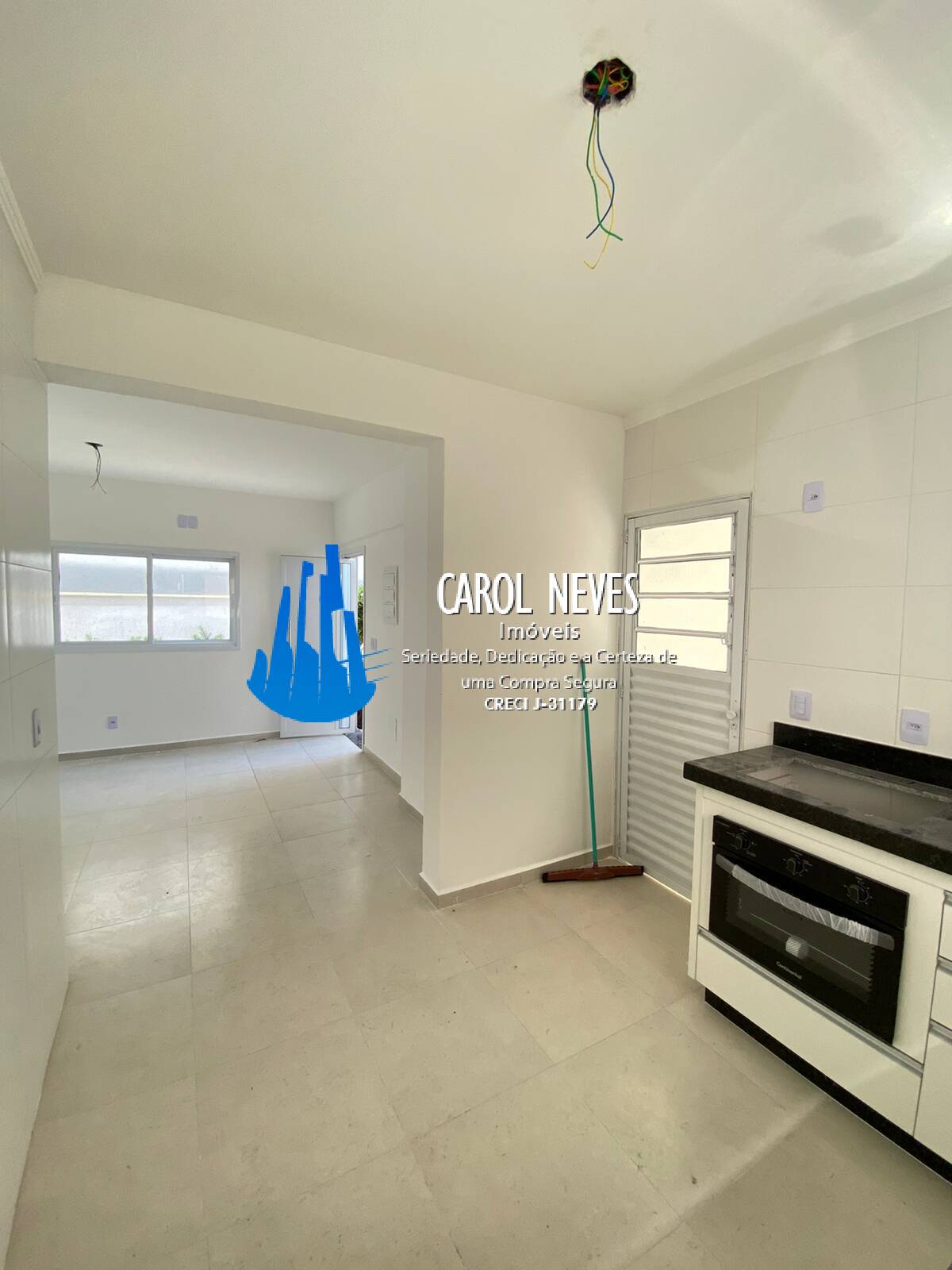 Casa à venda com 3 quartos, 80m² - Foto 8