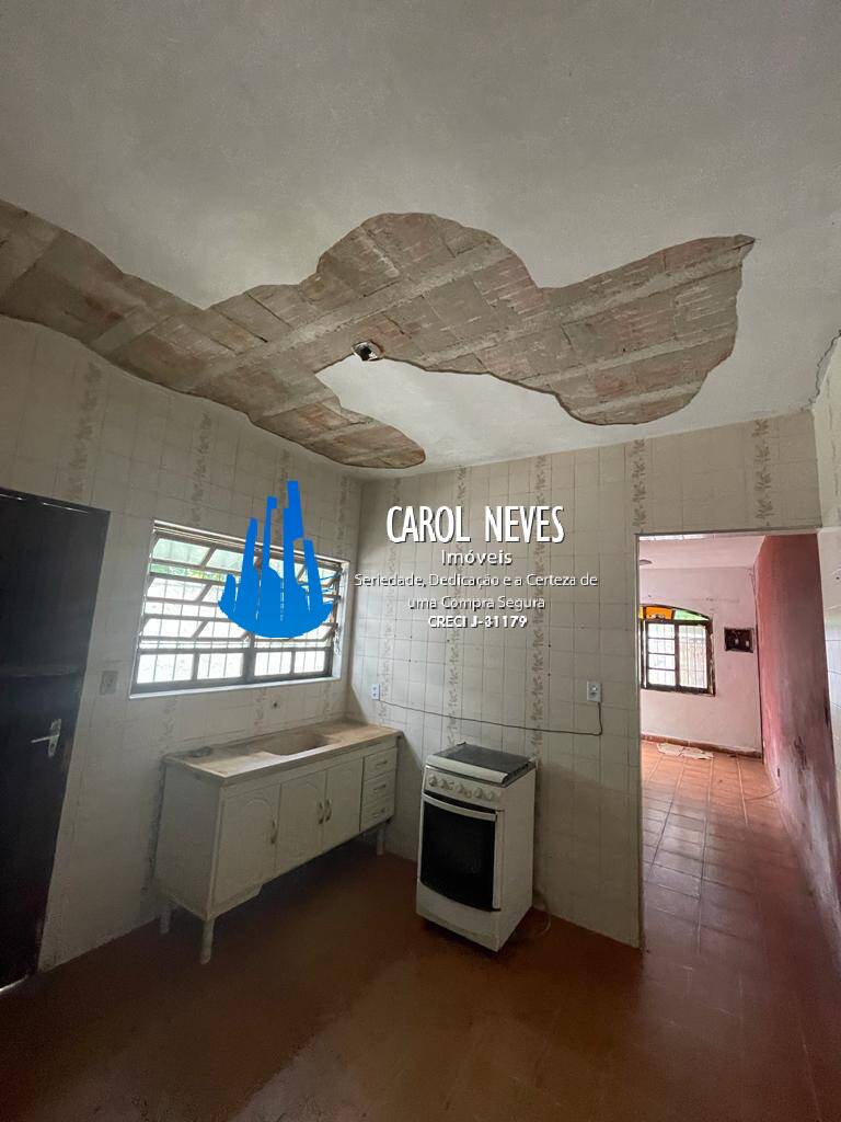 Casa à venda com 2 quartos, 70m² - Foto 4