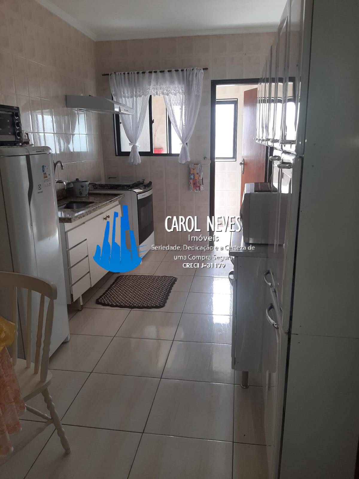 Apartamento à venda com 2 quartos, 77m² - Foto 31