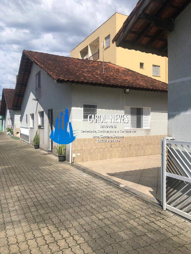 Casa à venda com 3 quartos, 198m² - Foto 1