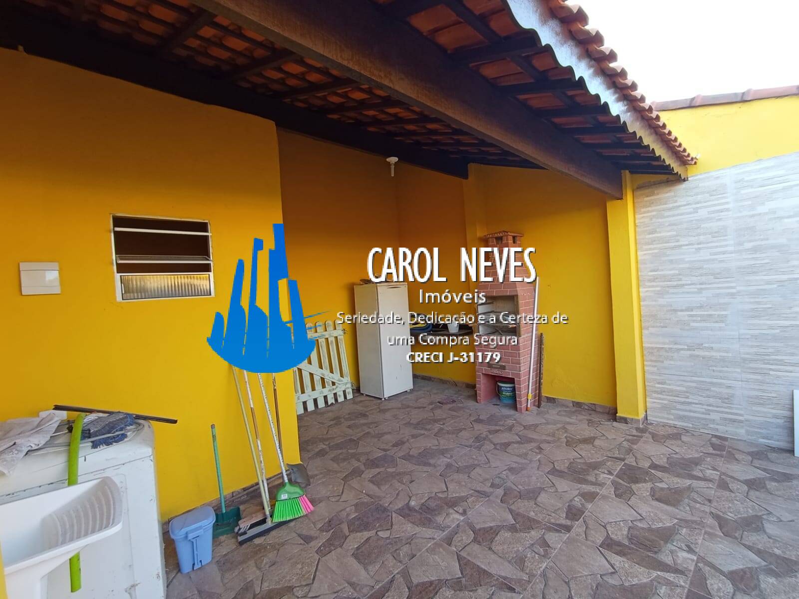 Casa à venda com 2 quartos, 68m² - Foto 13