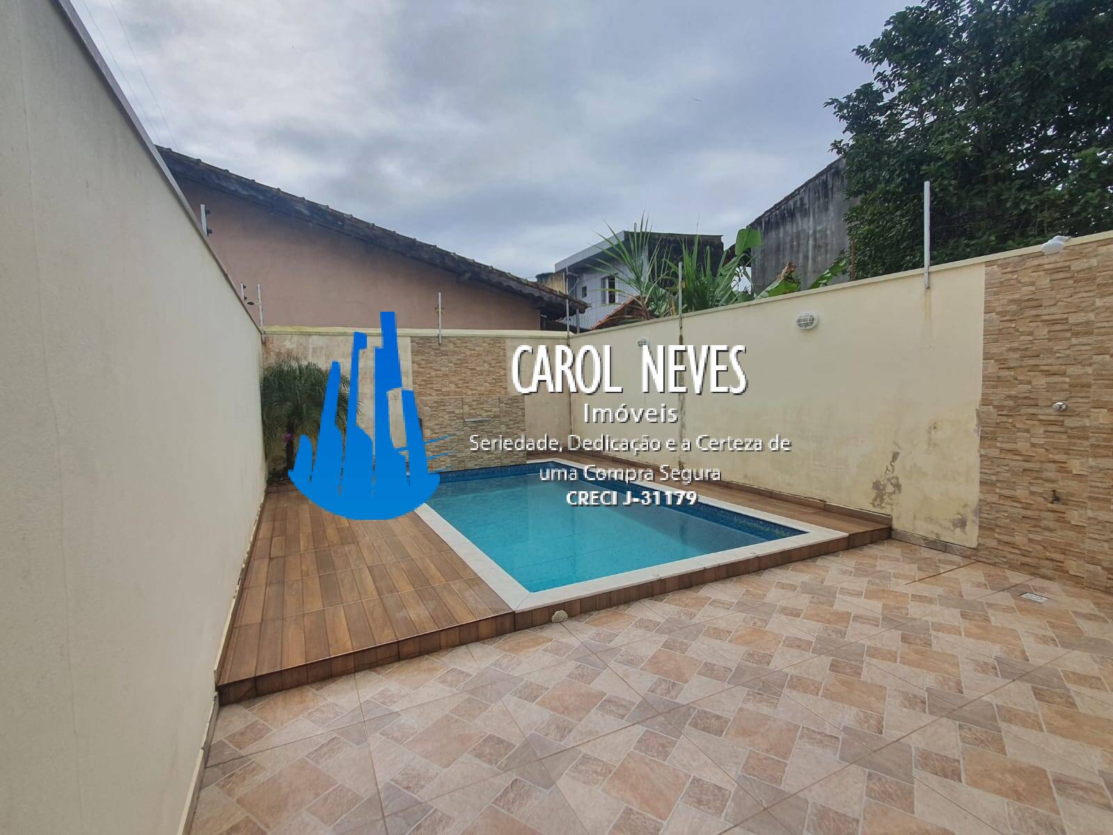 Casa à venda com 3 quartos, 99m² - Foto 14