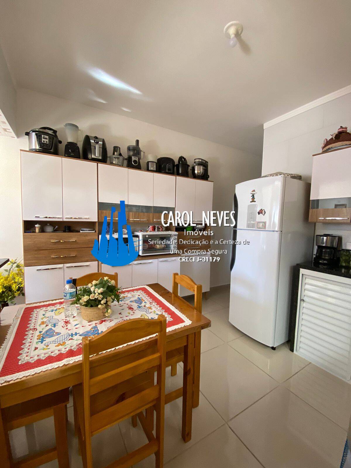 Casa à venda com 2 quartos, 65m² - Foto 10