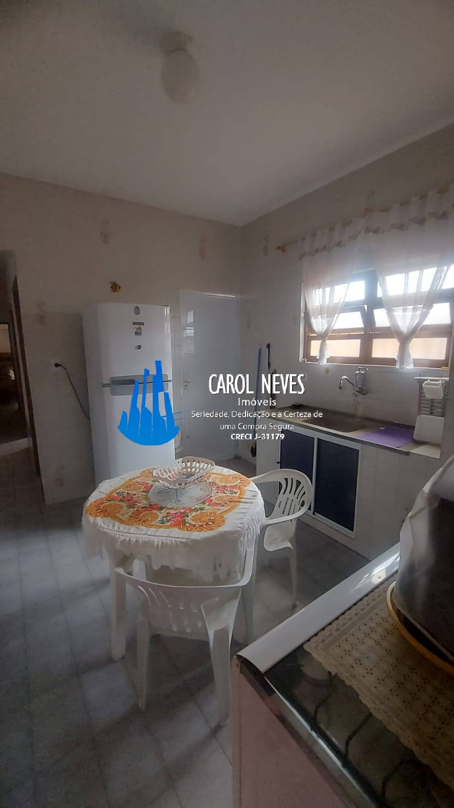 Casa à venda com 2 quartos, 60m² - Foto 17