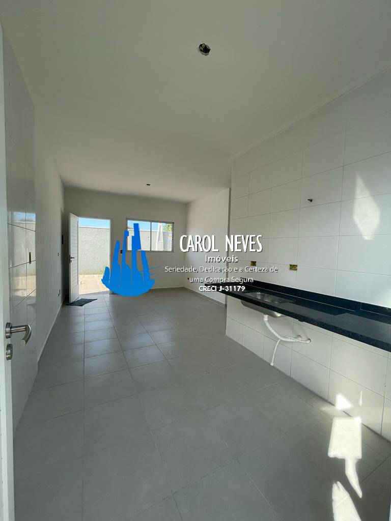 Casa à venda com 2 quartos, 67m² - Foto 4