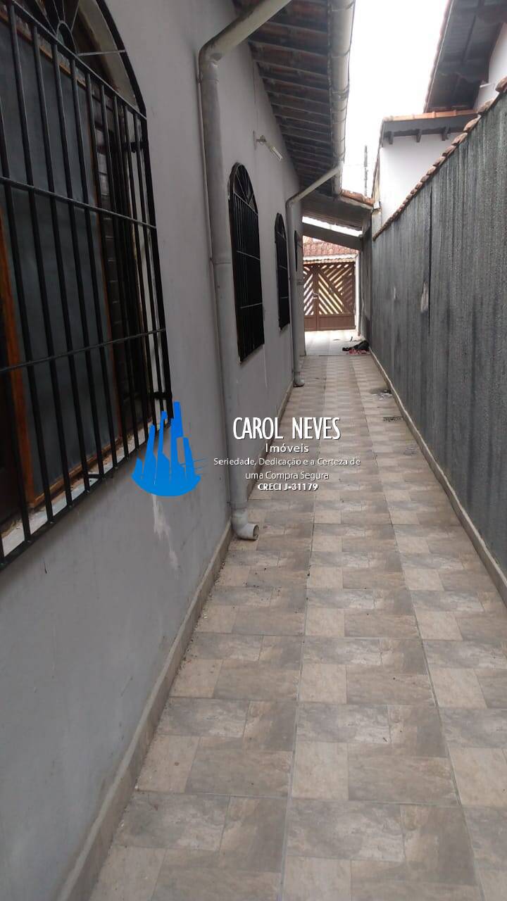 Casa à venda com 3 quartos, 258m² - Foto 2