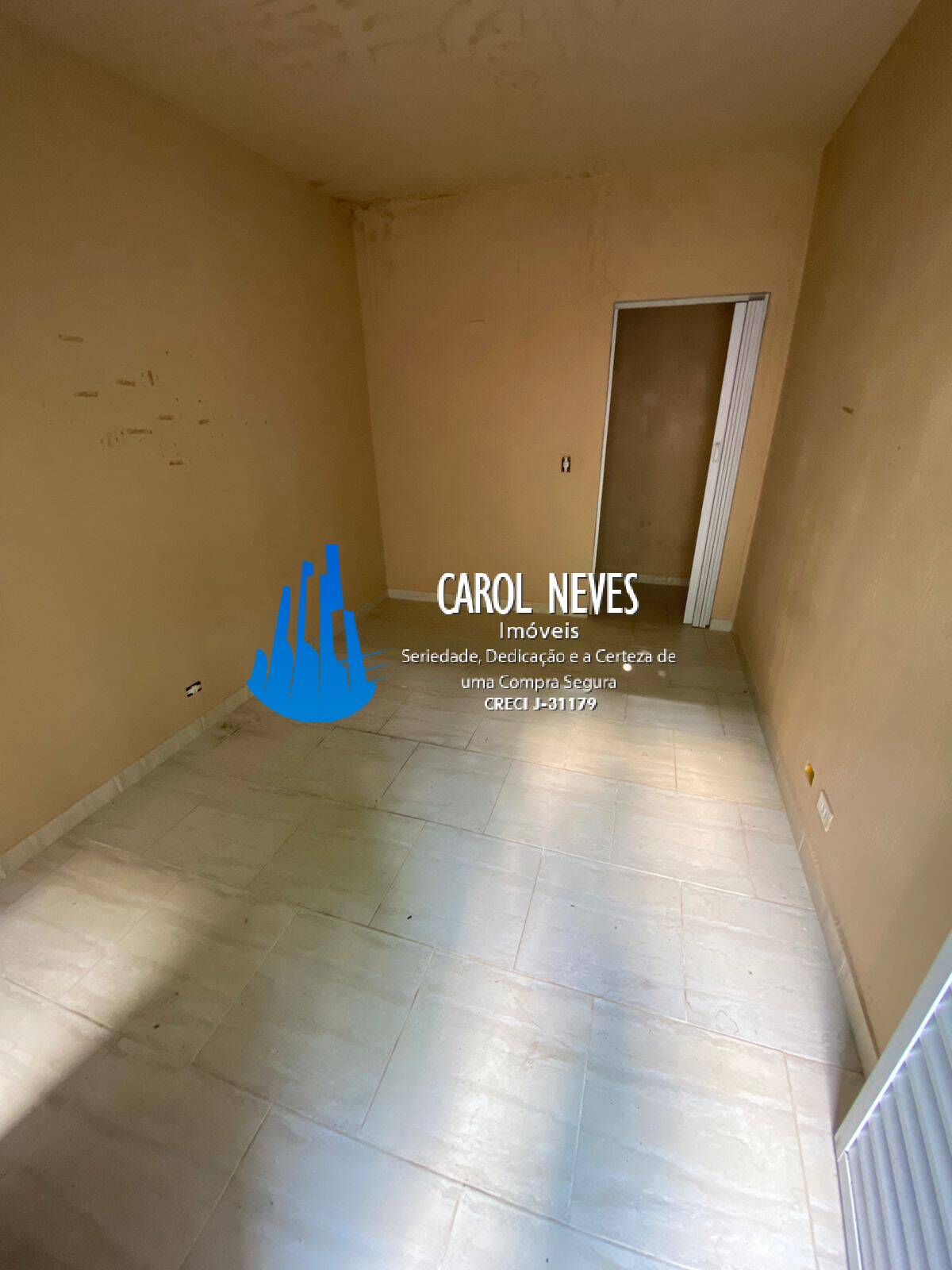 Casa à venda com 4 quartos, 300m² - Foto 7