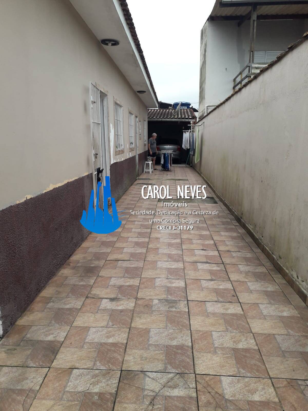 Casa à venda com 2 quartos, 150m² - Foto 1