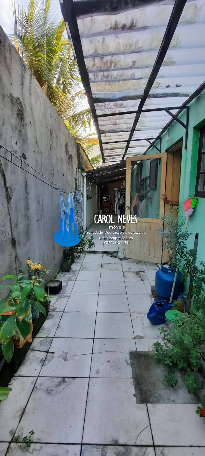 Casa à venda com 2 quartos, 60m² - Foto 13