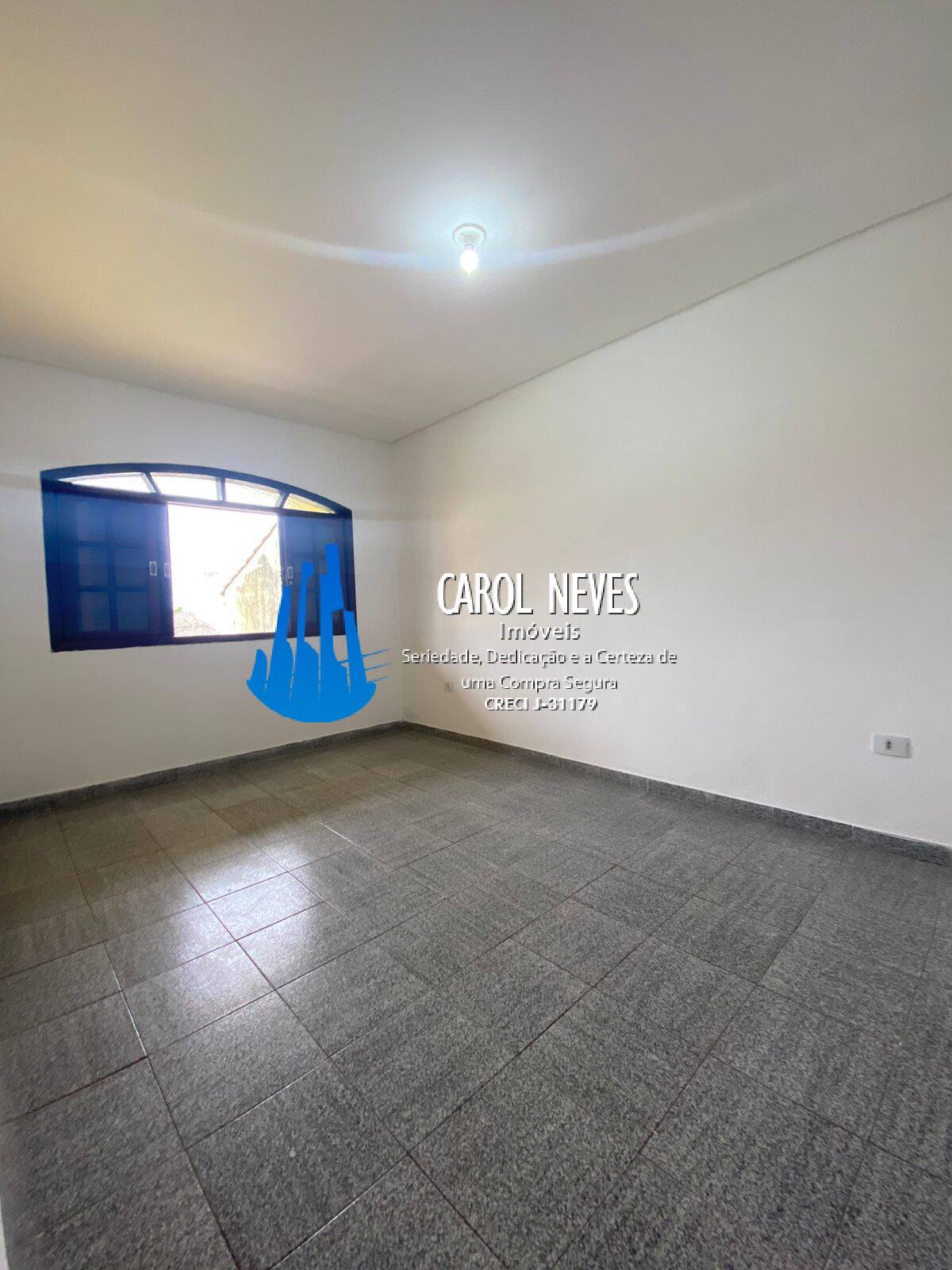 Casa à venda com 2 quartos, 81m² - Foto 10