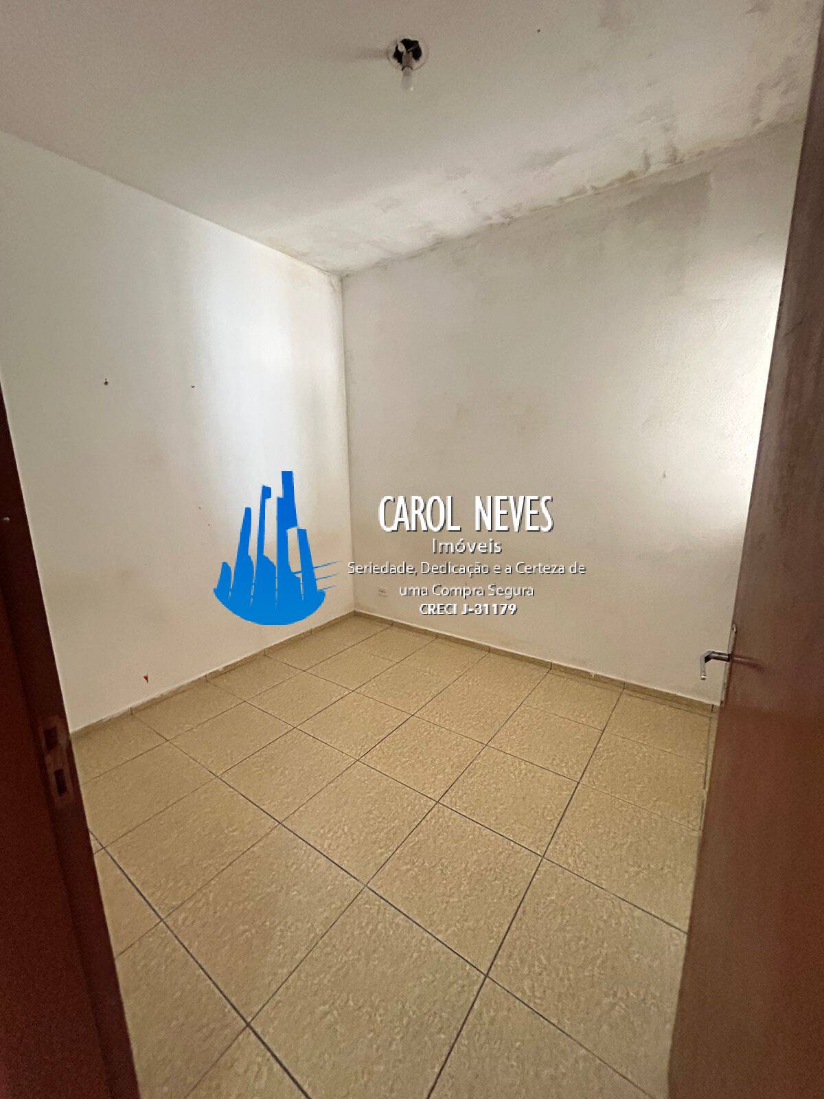 Casa à venda com 2 quartos, 75m² - Foto 13