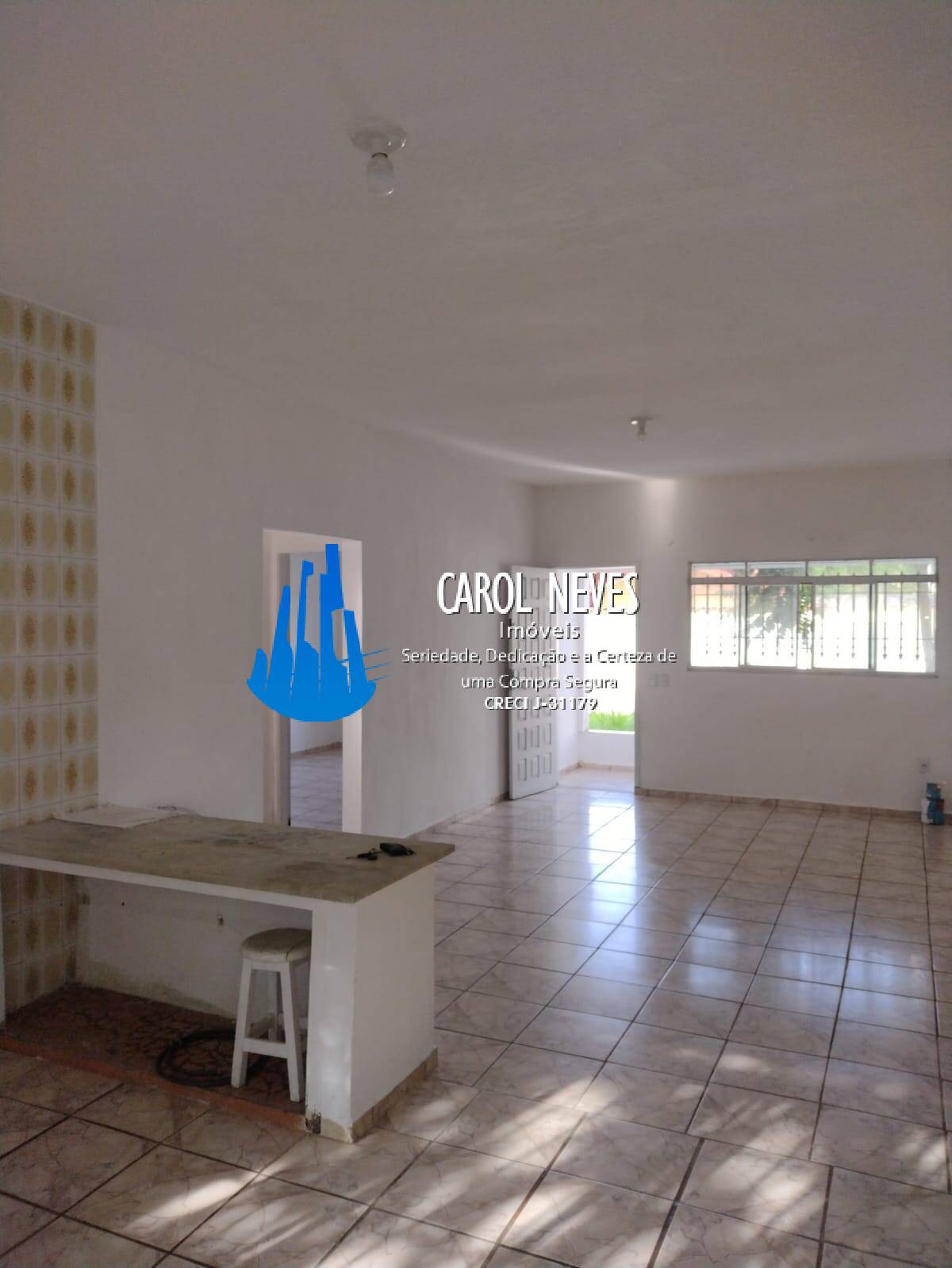 Casa à venda com 2 quartos, 121m² - Foto 1