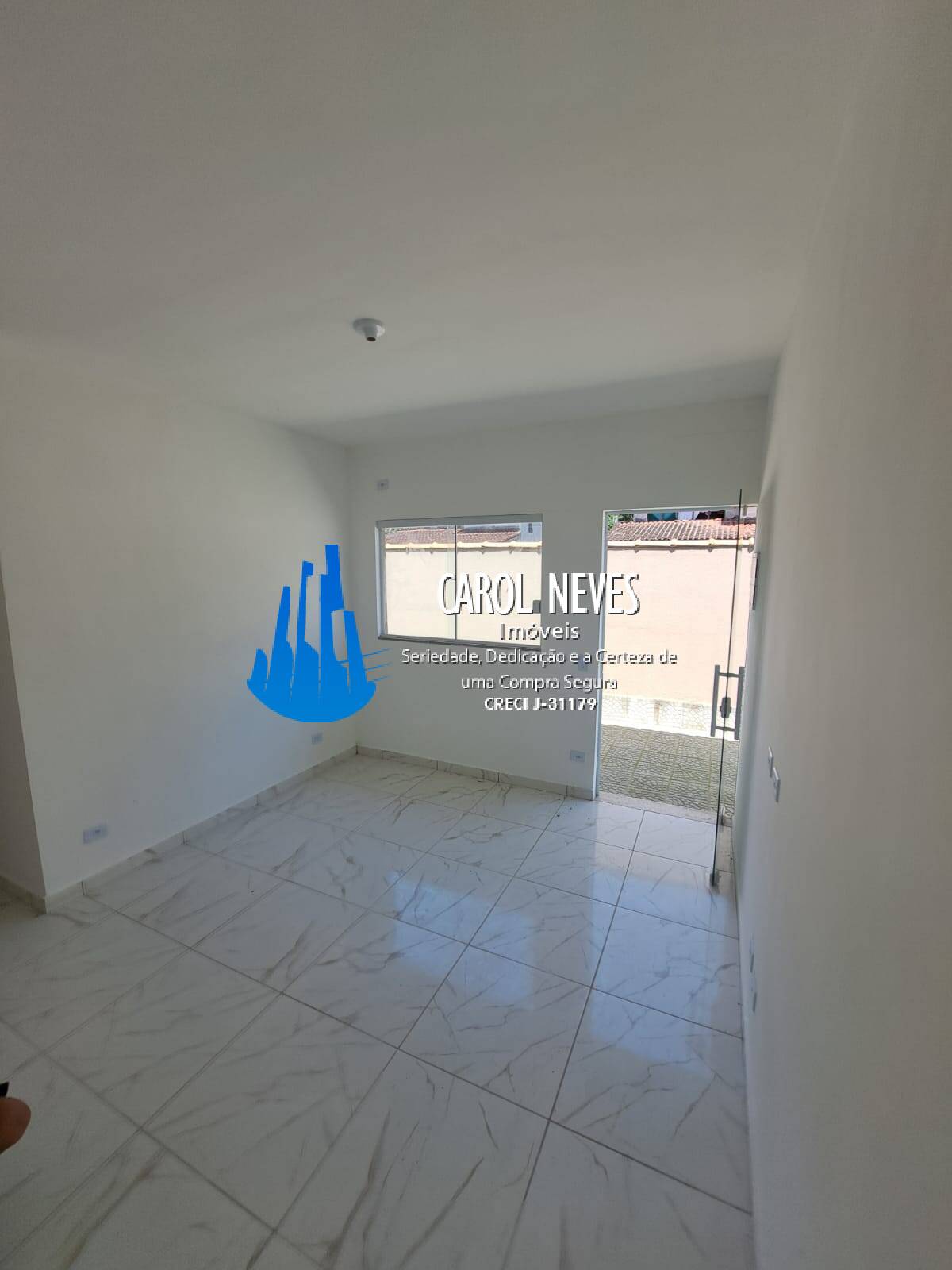 Casa de Condomínio à venda com 1 quarto, 40m² - Foto 2