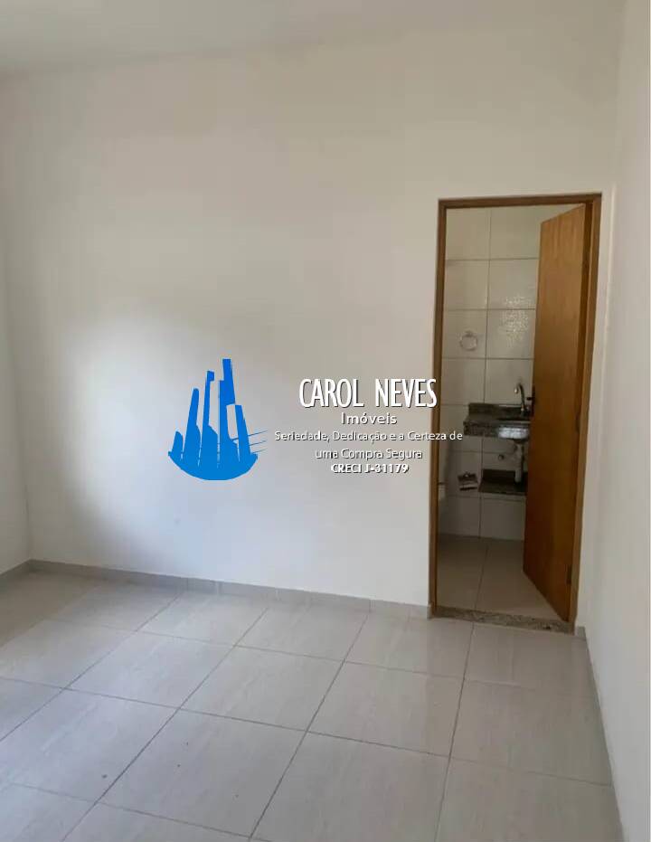 Casa à venda com 2 quartos, 62m² - Foto 4