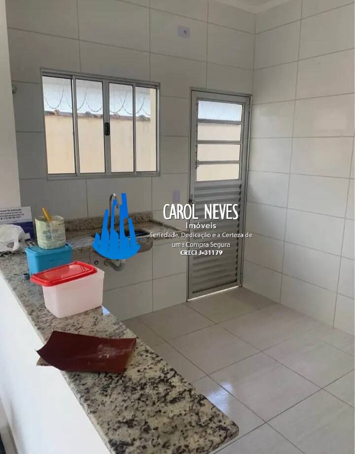 Casa à venda com 2 quartos, 62m² - Foto 2