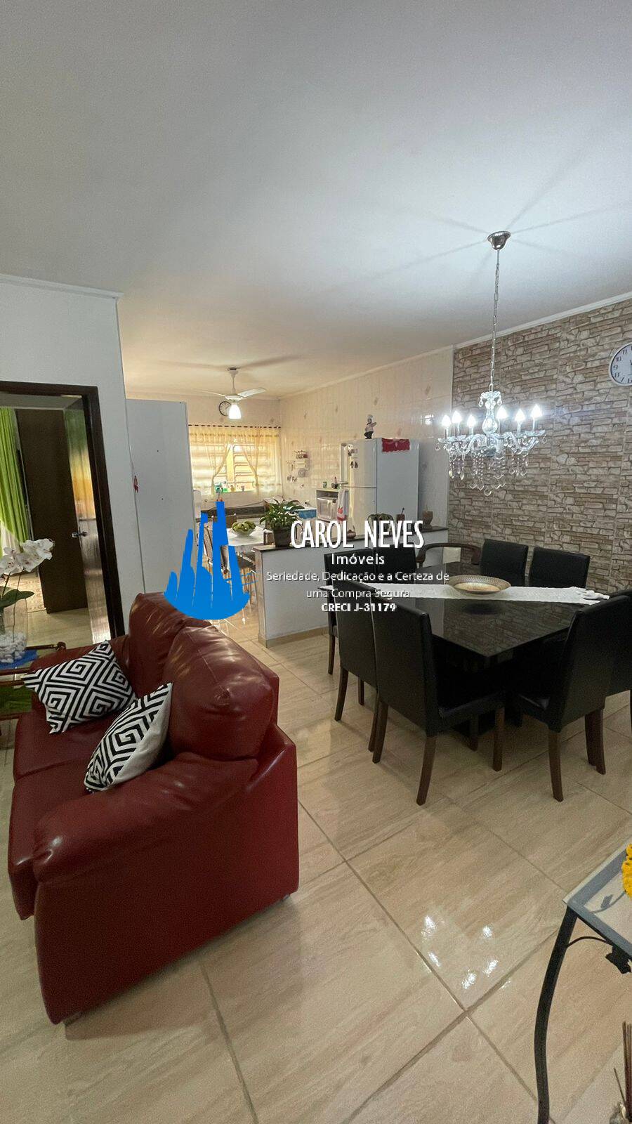 Casa à venda com 4 quartos, 250m² - Foto 4