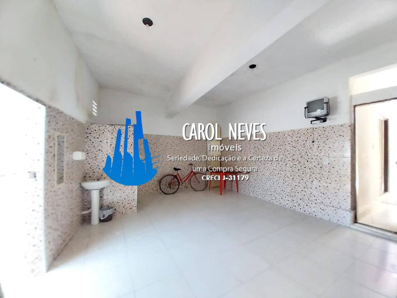 Casa à venda com 2 quartos, 48m² - Foto 1