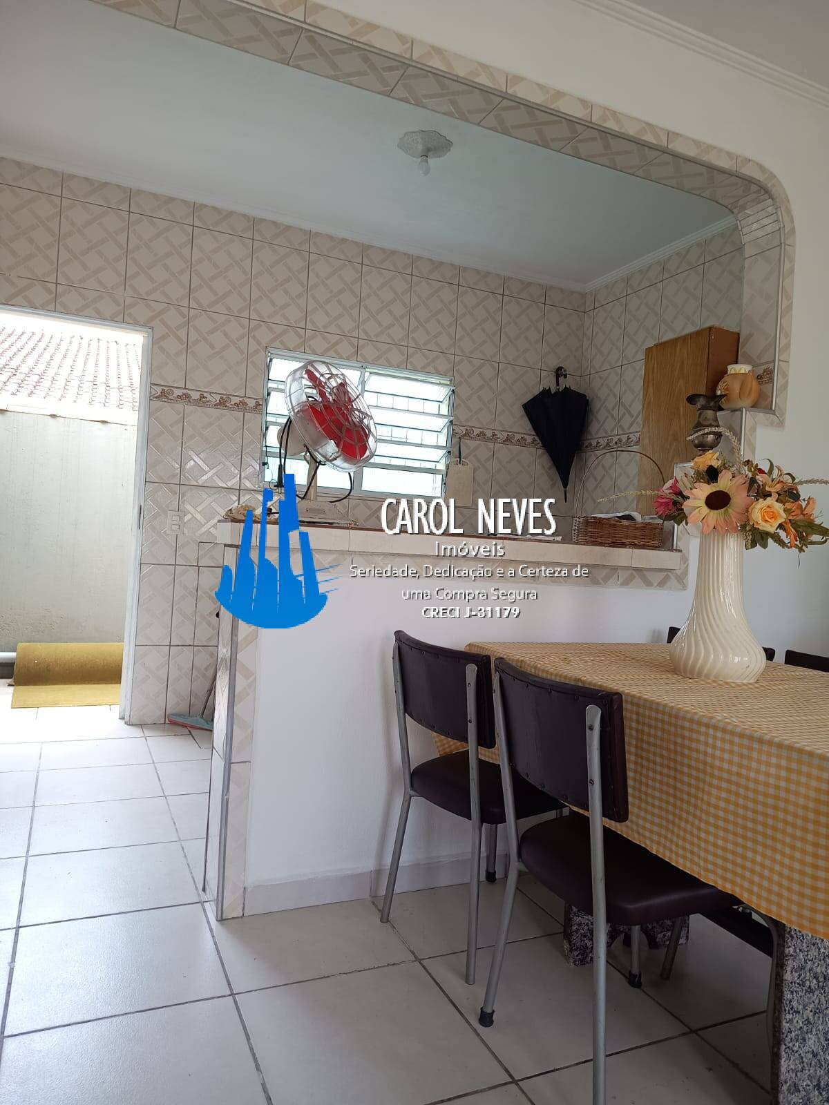 Casa à venda com 2 quartos, 64m² - Foto 5