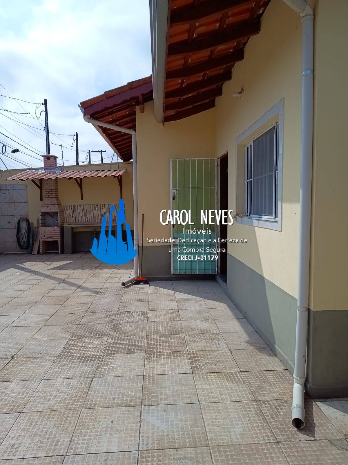 Casa à venda com 2 quartos, 64m² - Foto 3