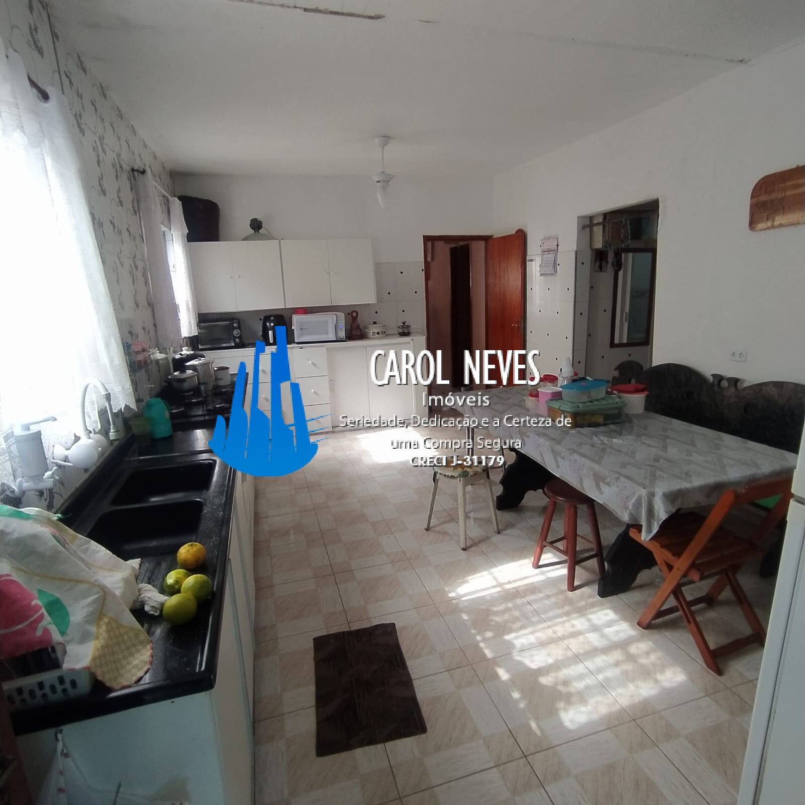 Casa à venda com 4 quartos, 260m² - Foto 9