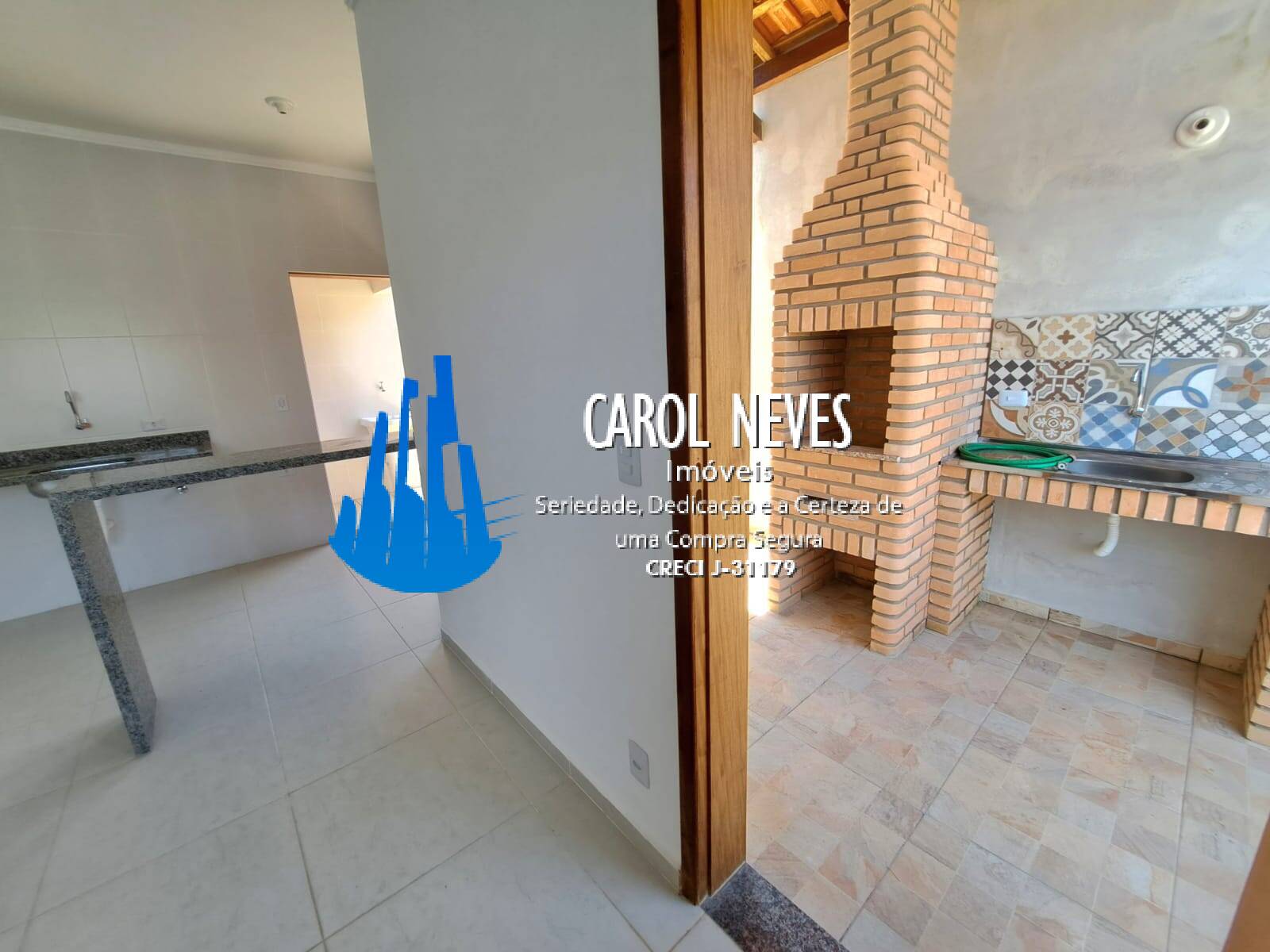 Casa à venda com 2 quartos, 66m² - Foto 13