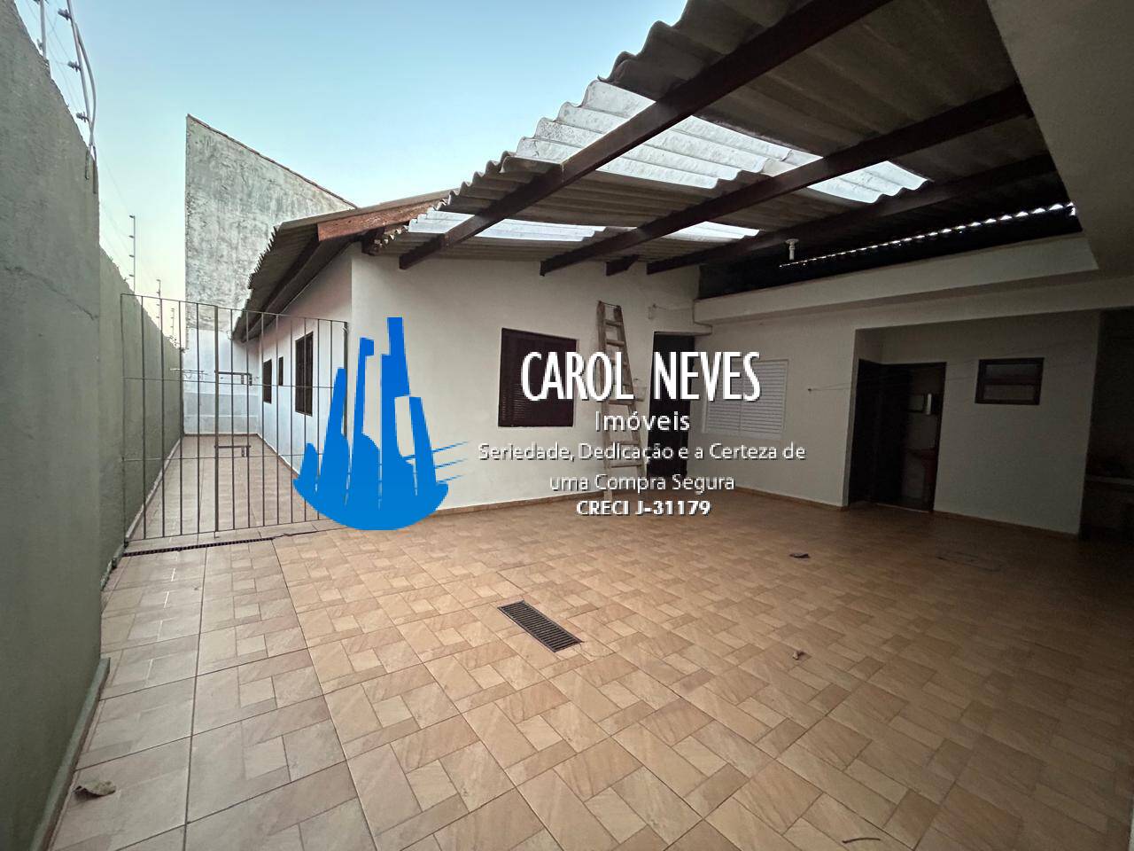 Casa à venda com 4 quartos, 304m² - Foto 23