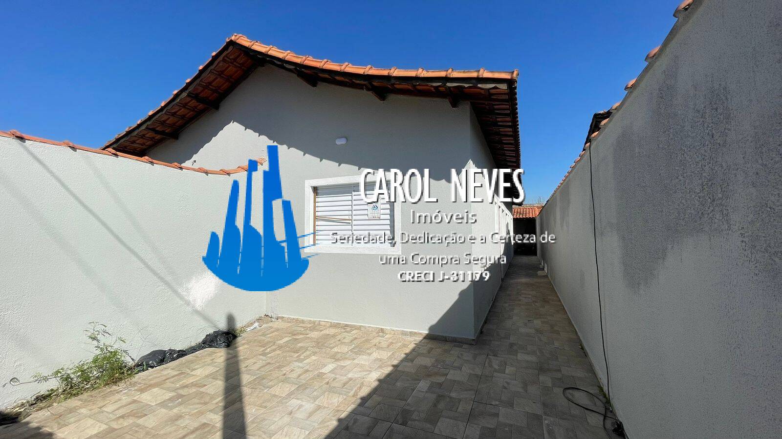 Casa à venda com 2 quartos, 65m² - Foto 1