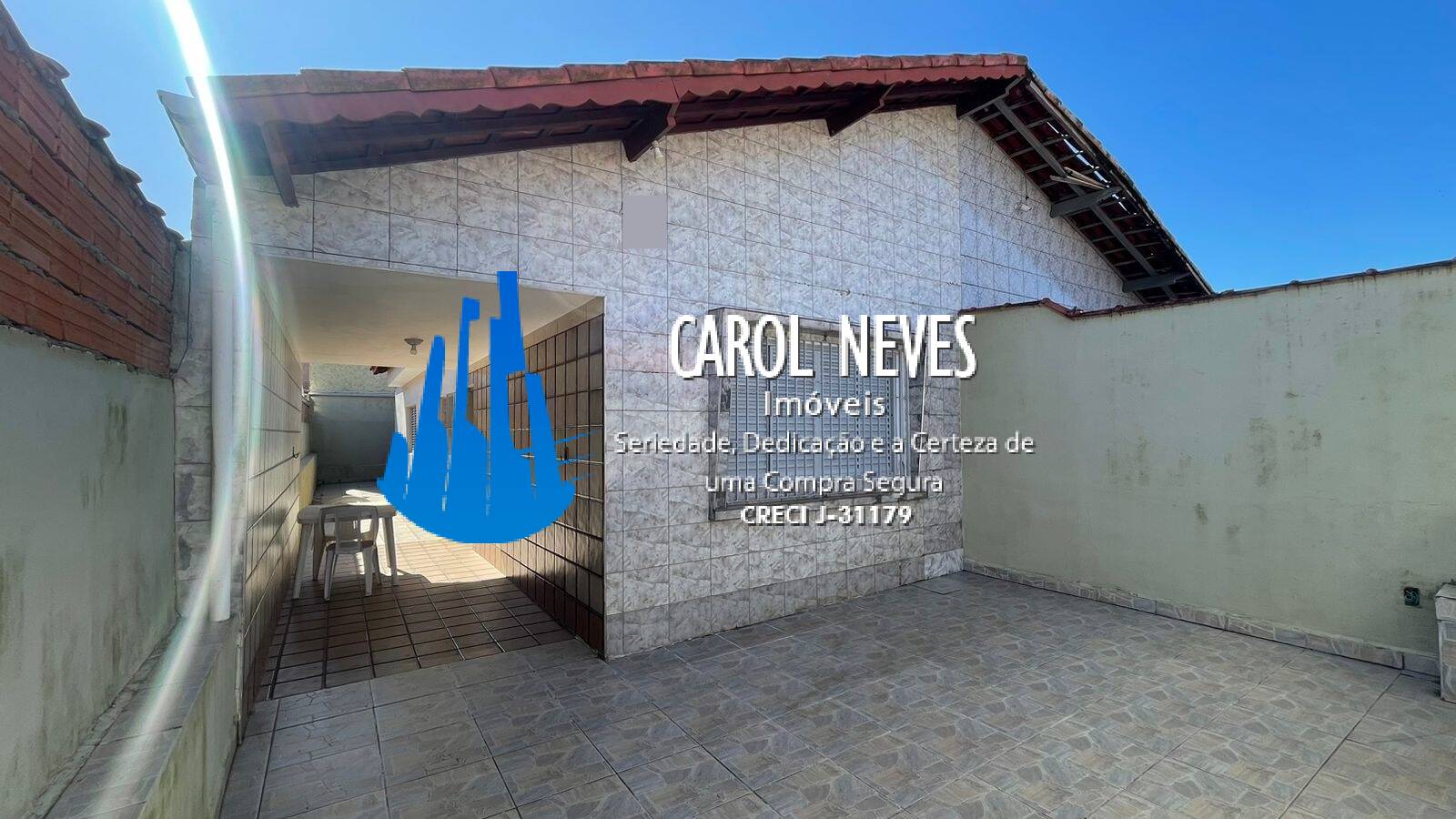 Casa à venda com 2 quartos, 81m² - Foto 1