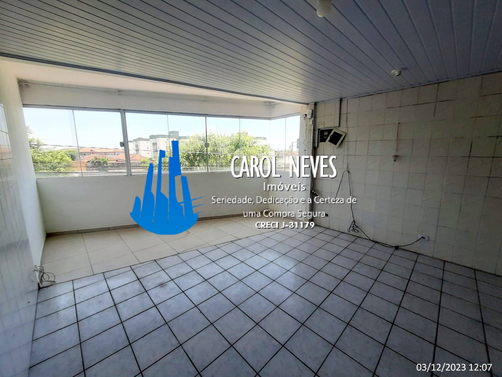 Casa para alugar com 2 quartos, 300m² - Foto 4